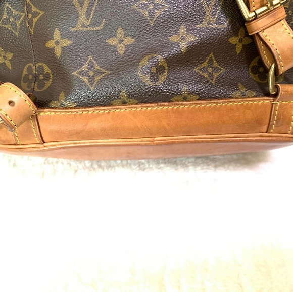 Authentic Louis Vuitton Montsouris MM - Picture 10 of 12